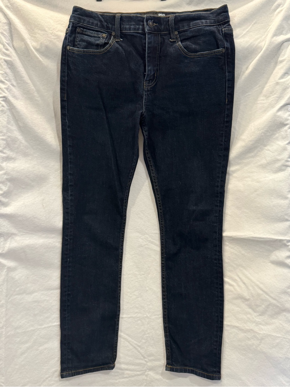 Women’s Dark Wash Skinny Jeans - Blac